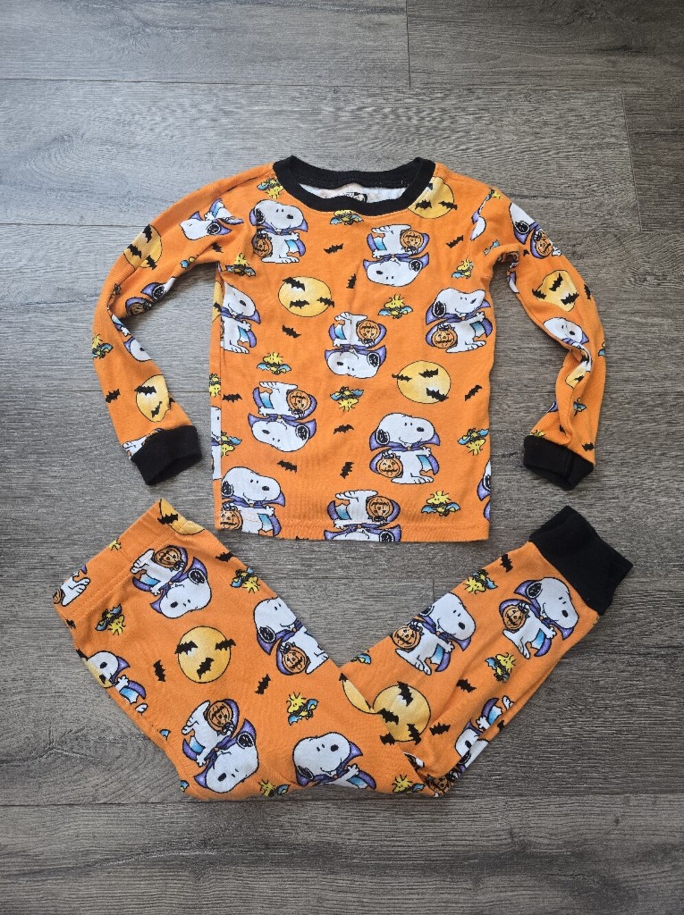 Peanuts Pajama set Snoopy Woodstock Graphic Halloween Size 5T Unisex